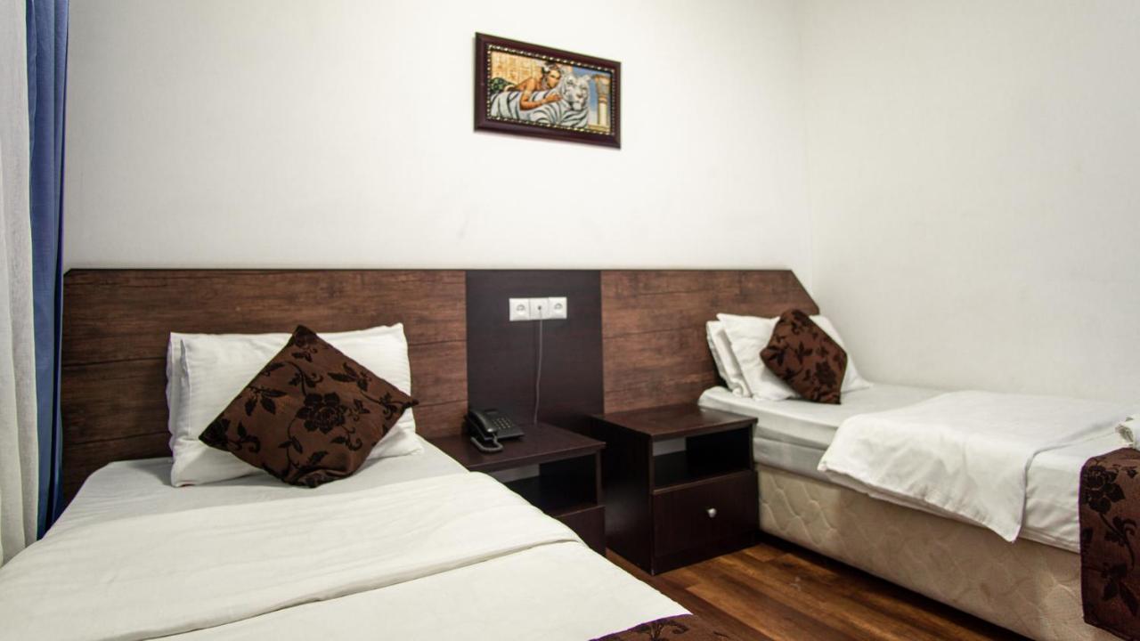 Aia Hotel Tbilisi Esterno foto