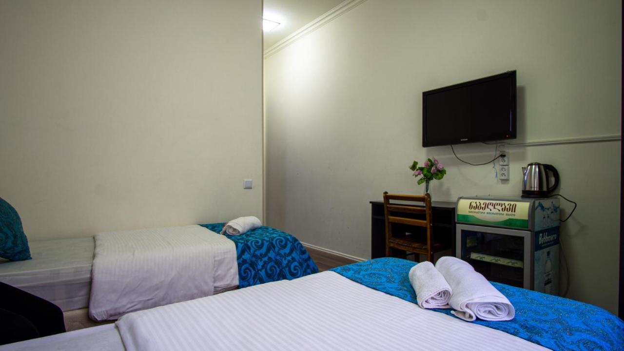 Aia Hotel Tbilisi Esterno foto