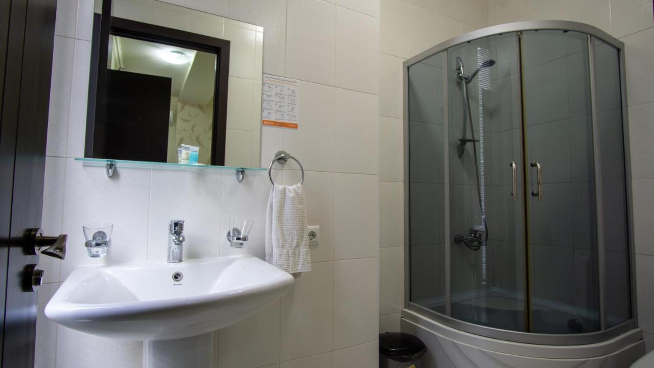 Aia Hotel Tbilisi Esterno foto