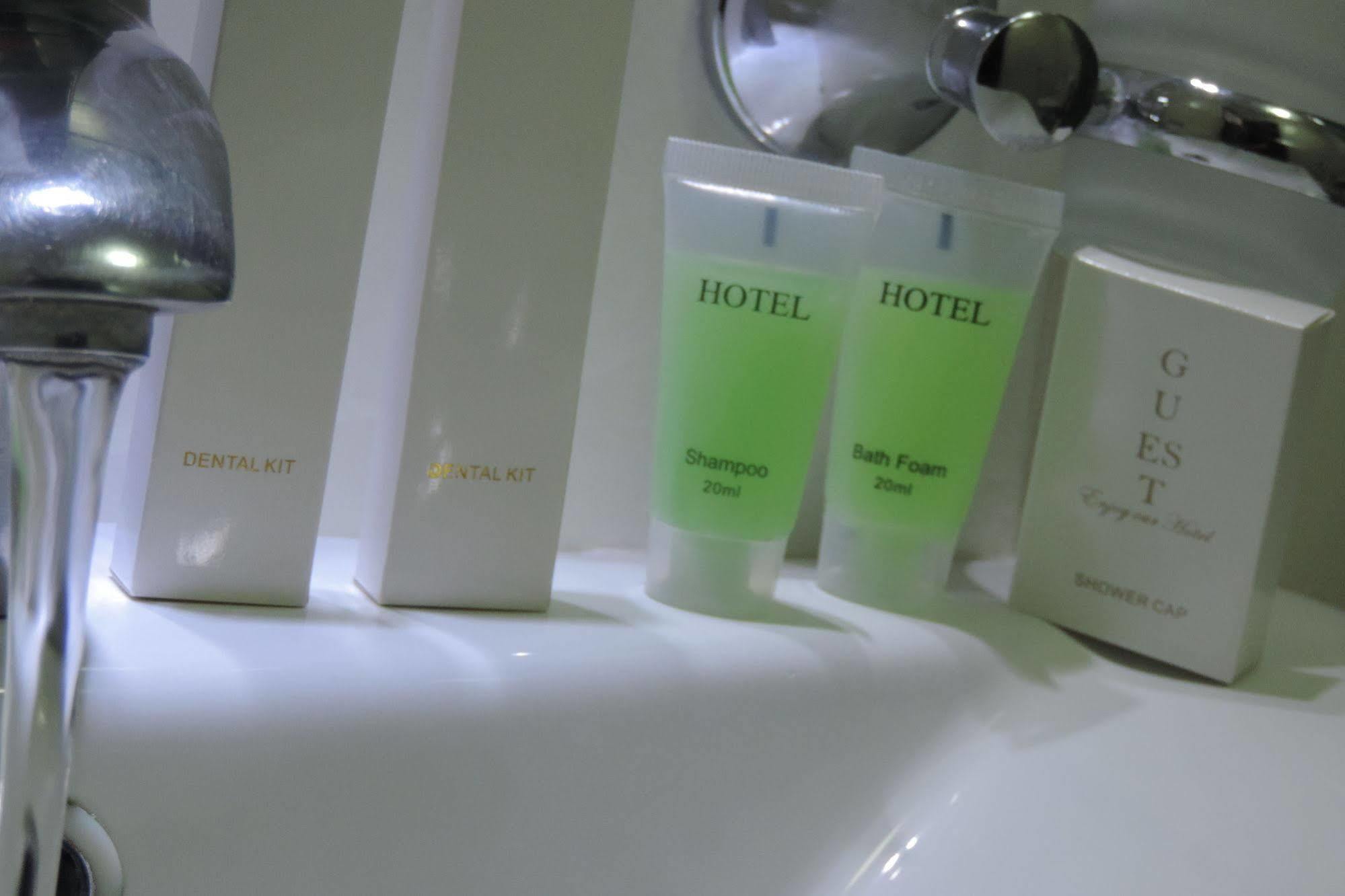 Aia Hotel Tbilisi Esterno foto